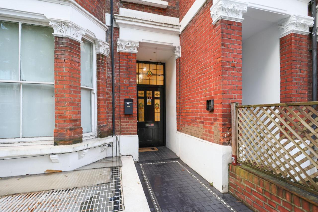 Spacious 1 Bedroom Flat London Exterior photo
